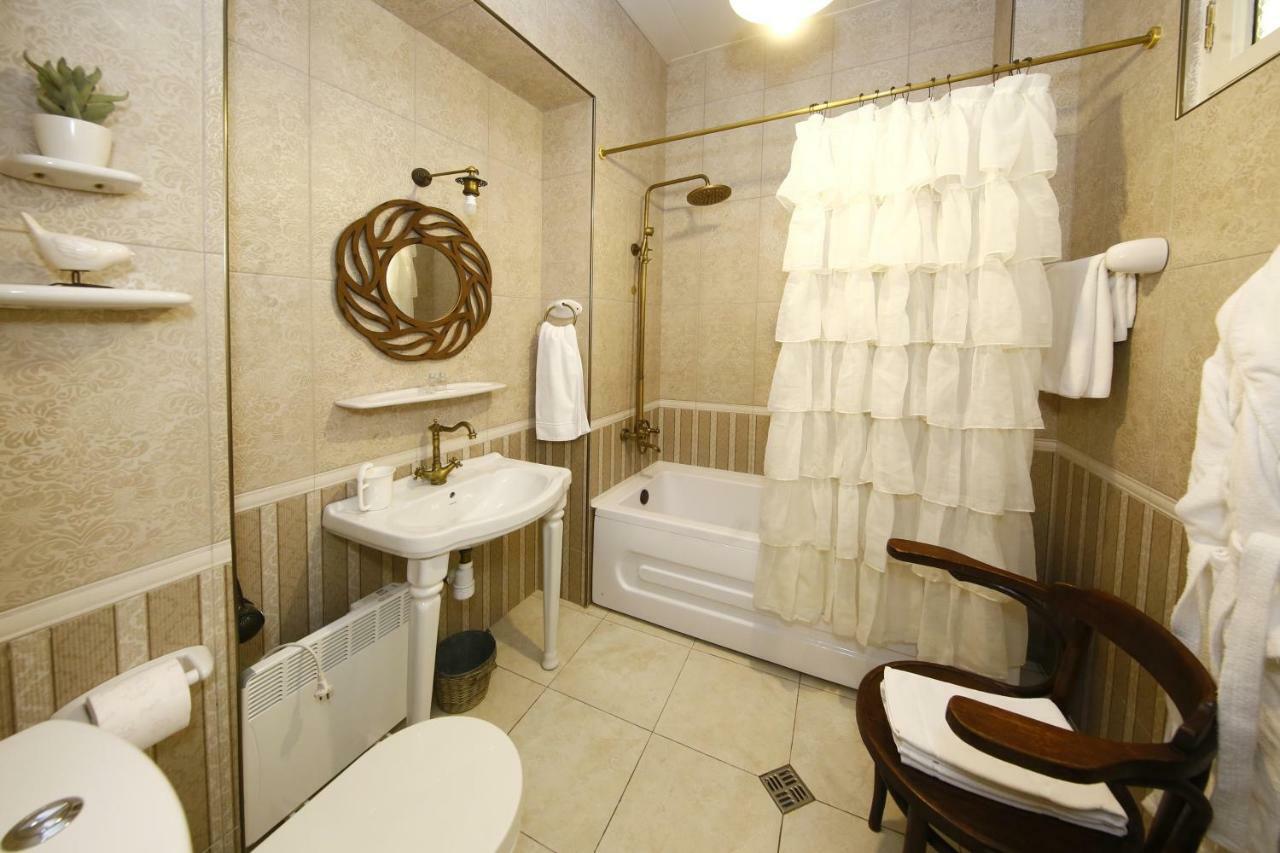 Bloom Boutique Hotel Tbilisi Buitenkant foto